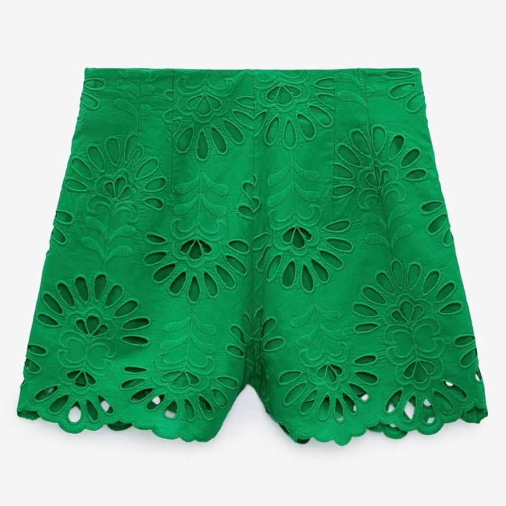 Zara Embroidered Eyelet Shorts High Waisted Emerald Green Bloggers Fav Size XS